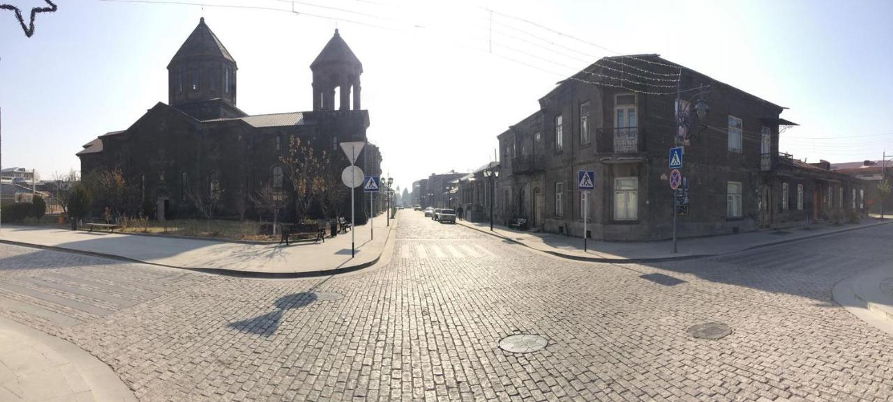 Posutochny Gostevoi Dom Hotel Ghiumri Exterior foto