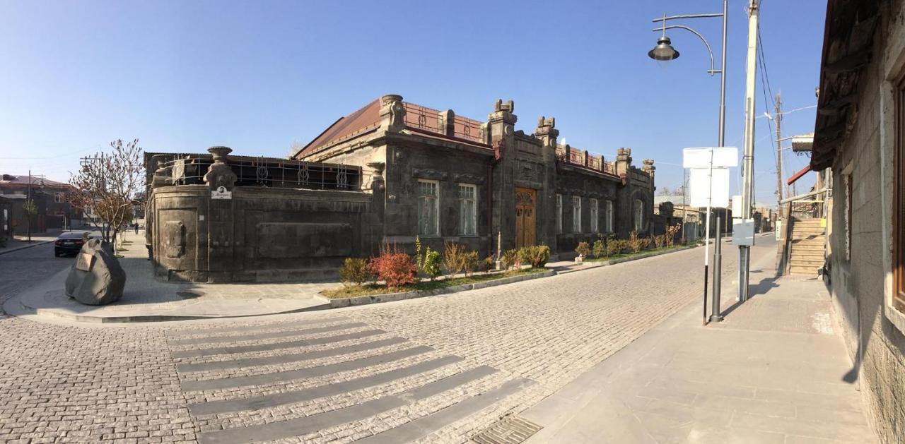 Posutochny Gostevoi Dom Hotel Ghiumri Exterior foto